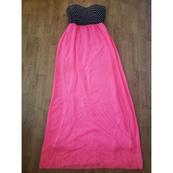 Windsor maxi dress👗 - Picture 2 of 2